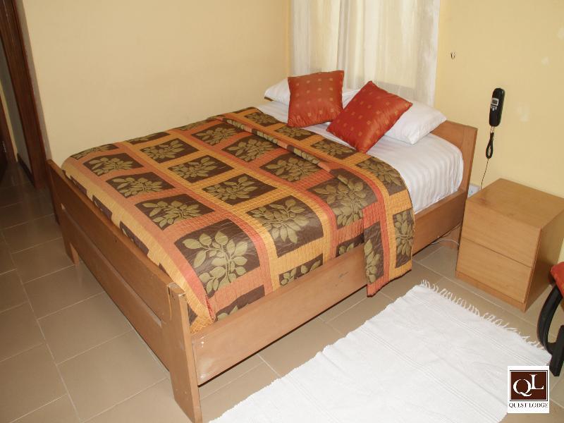 Quest Lodge Accra Ngoại thất bức ảnh