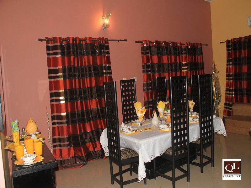 Quest Lodge Accra Ngoại thất bức ảnh