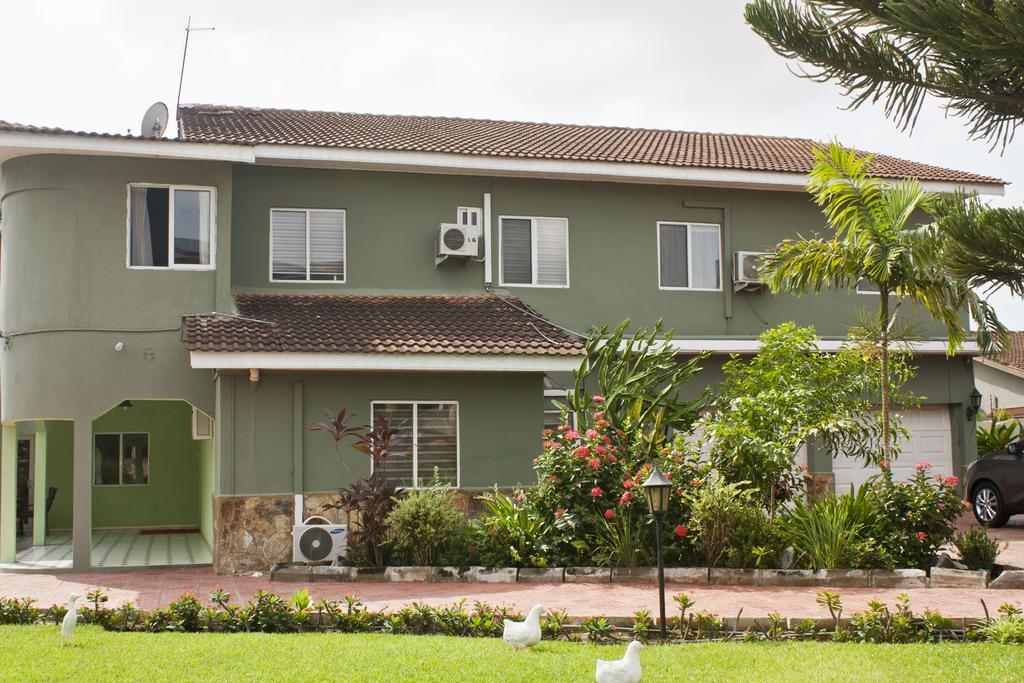 Quest Lodge Accra Ngoại thất bức ảnh