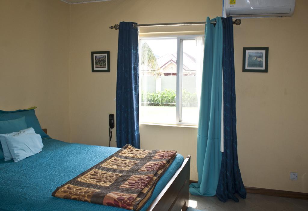 Quest Lodge Accra Ngoại thất bức ảnh