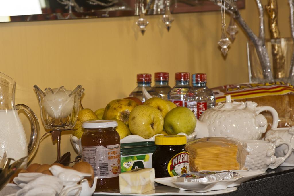 Quest Lodge Accra Ngoại thất bức ảnh