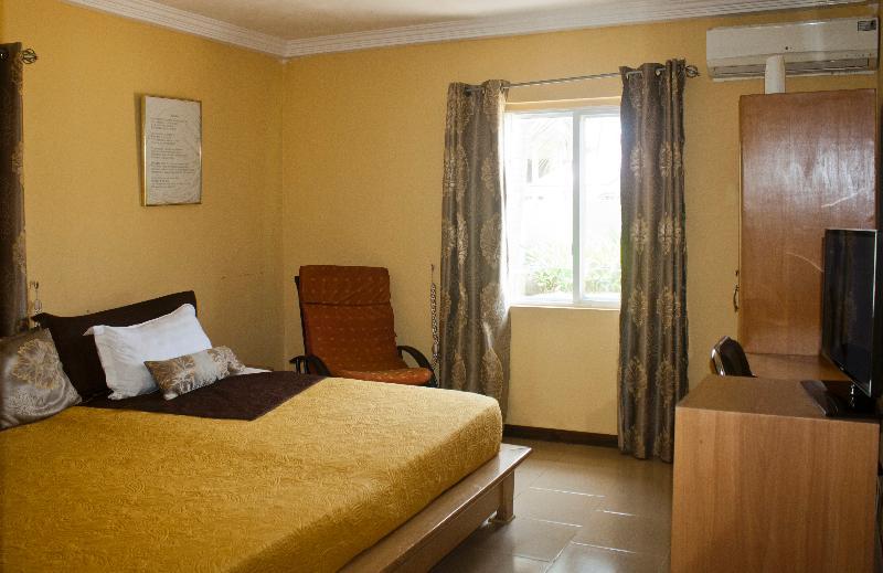 Quest Lodge Accra Ngoại thất bức ảnh