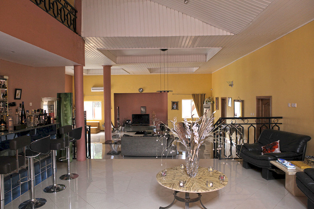 Quest Lodge Accra Ngoại thất bức ảnh